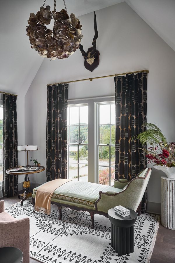 Eclectic Retreat by Duffy Scott Interiors, photo 2