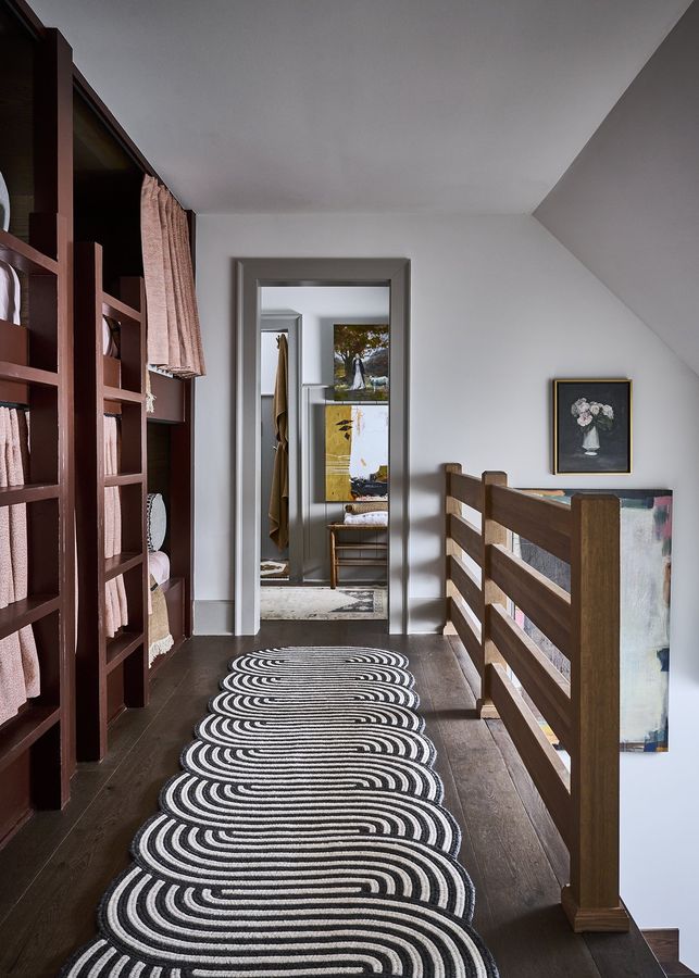 Eclectic Retreat by Duffy Scott Interiors, photo 9