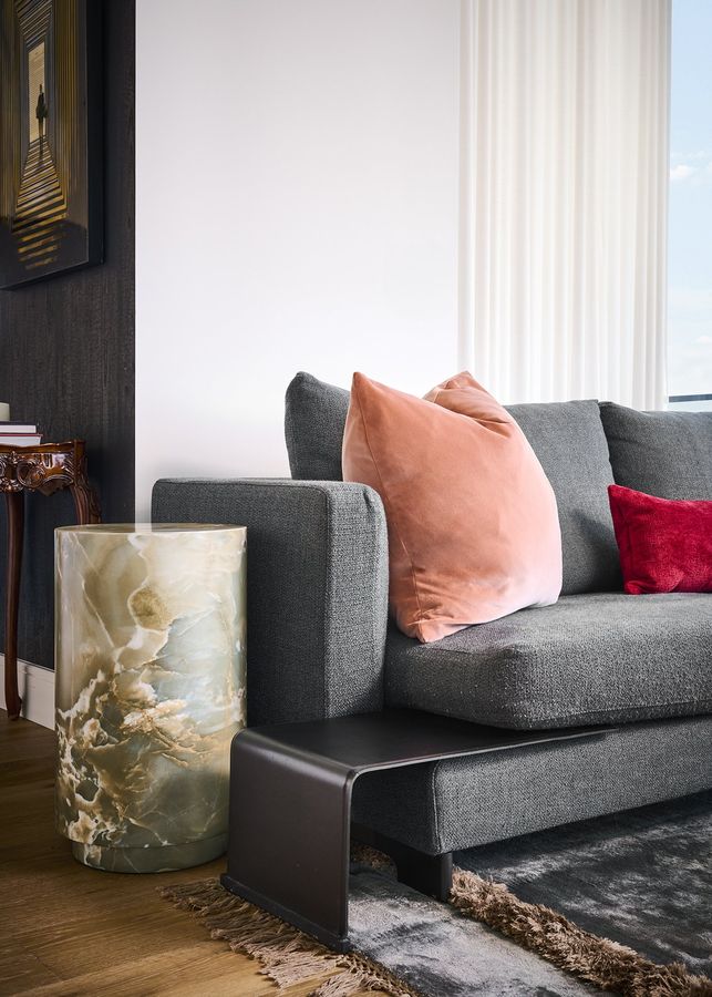 High Rise, High Style by Duffy Scott Interiors, photo 11